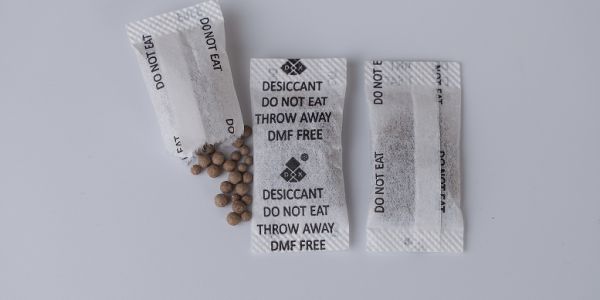 天然礦物干燥劑｜環(huán)保無腐，全場景防潮守護神